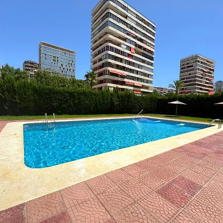 Carolina Firstline Benidorm